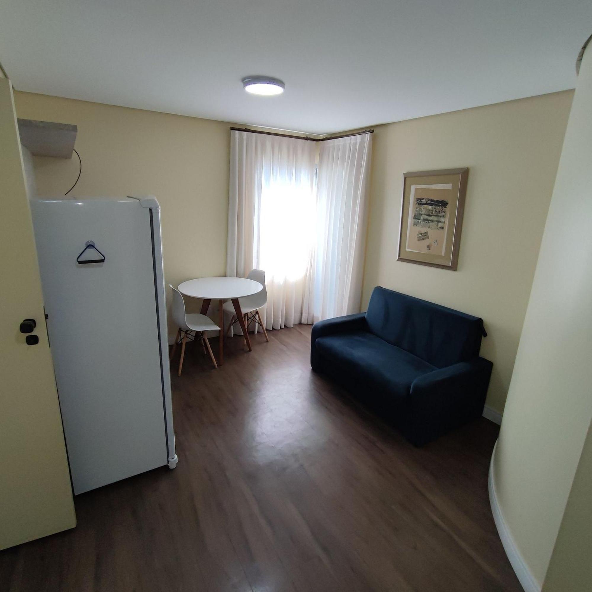 Alucinante, Liberdade , Hakka E Hosp Apartamento